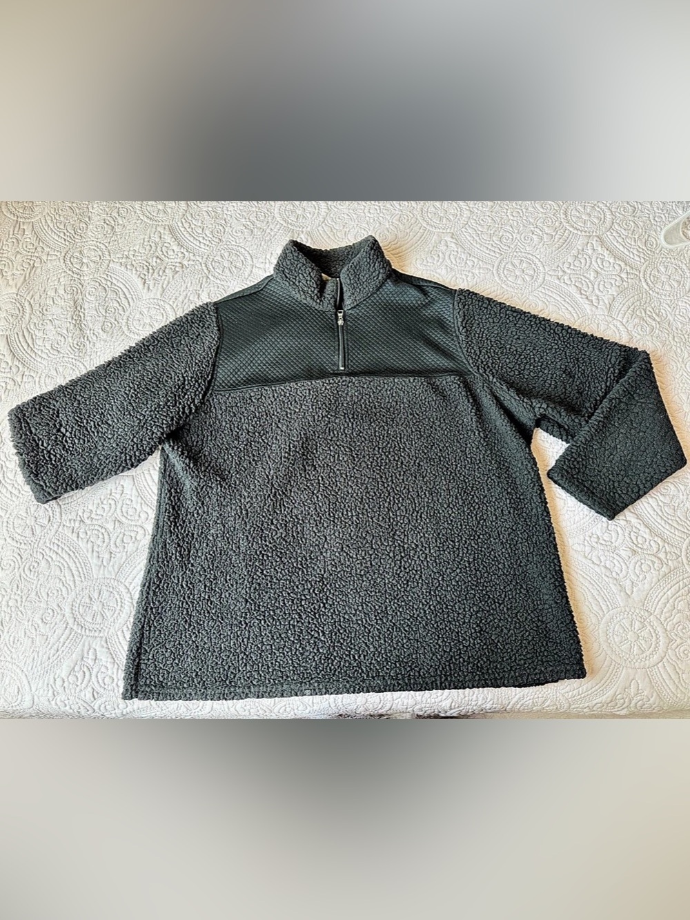 Black Fleece Jacket Like New